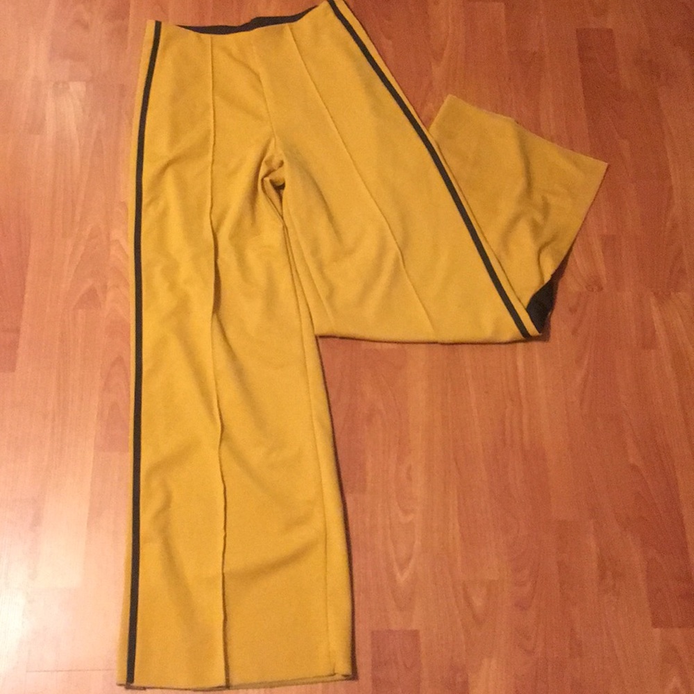 Zara high waisted, wide legged pants